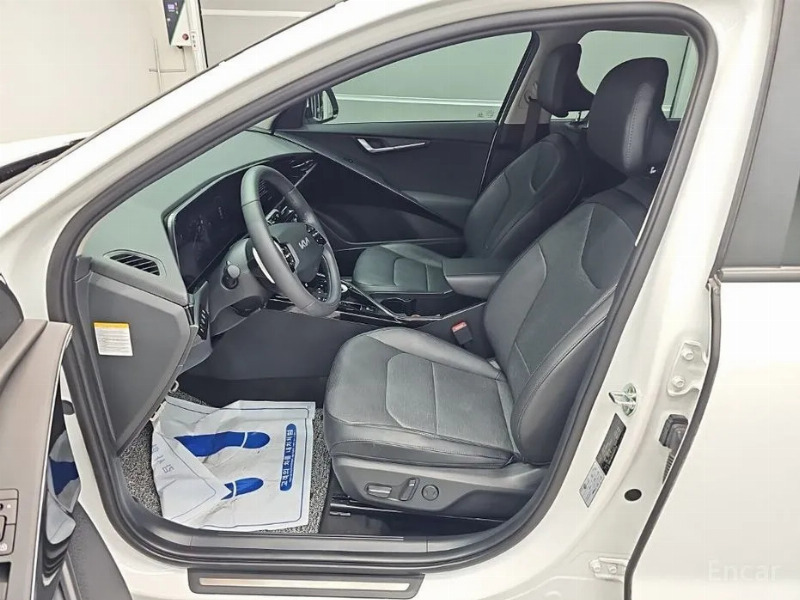 car KIA Niro id63355 photo #10
