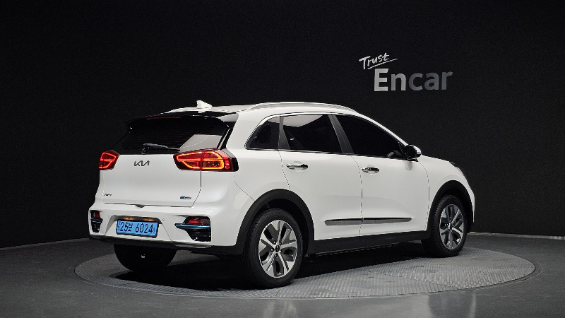 car KIA Niro id63361 photo #2