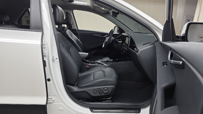car KIA Niro id63364 photo #26