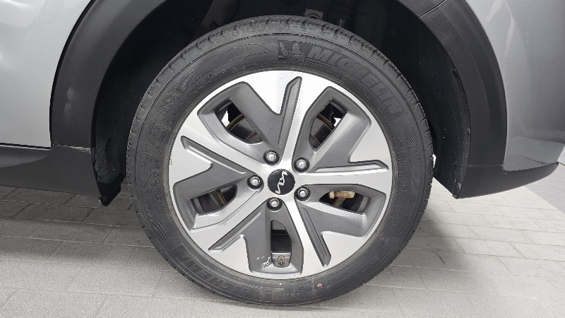 car KIA Niro id63378 photo #21