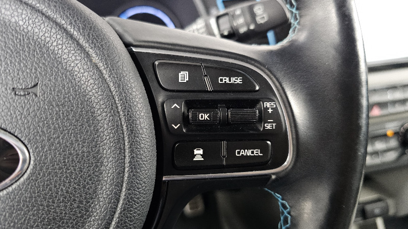car KIA Niro id63379 photo #17