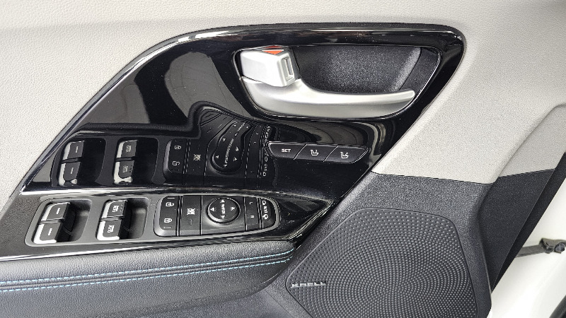 car KIA Niro id63379 photo #19