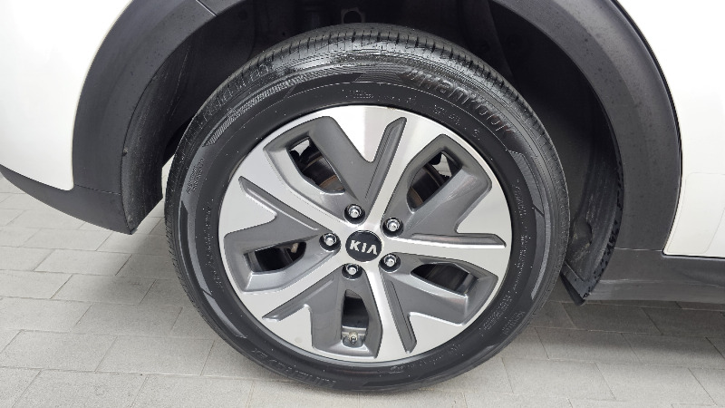 car KIA Niro id63379 photo #5