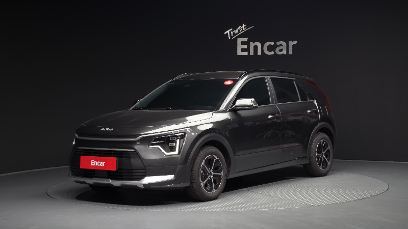 car KIA Niro id63390 main photo