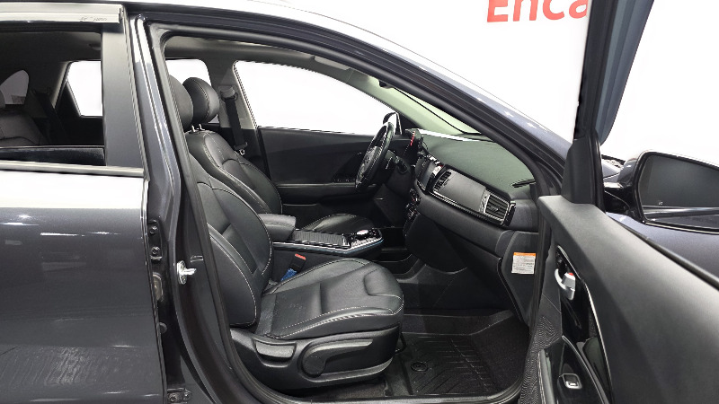 car KIA Niro id63403 photo #26