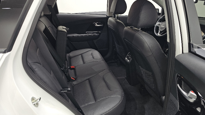 car KIA Niro id63405 photo #11