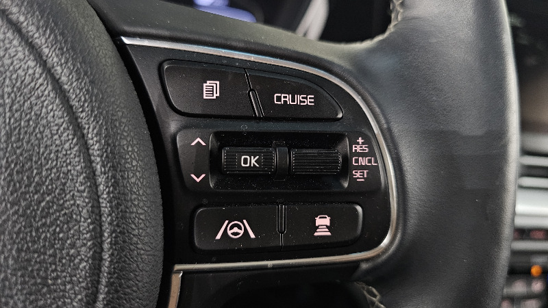 car KIA Niro id63405 photo #17