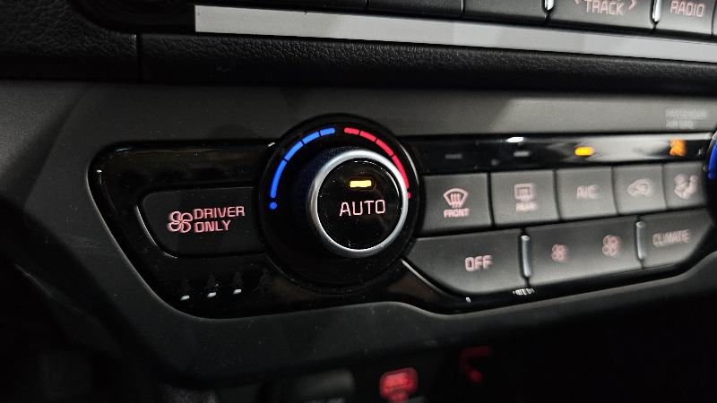 car KIA Niro id63405 photo #18