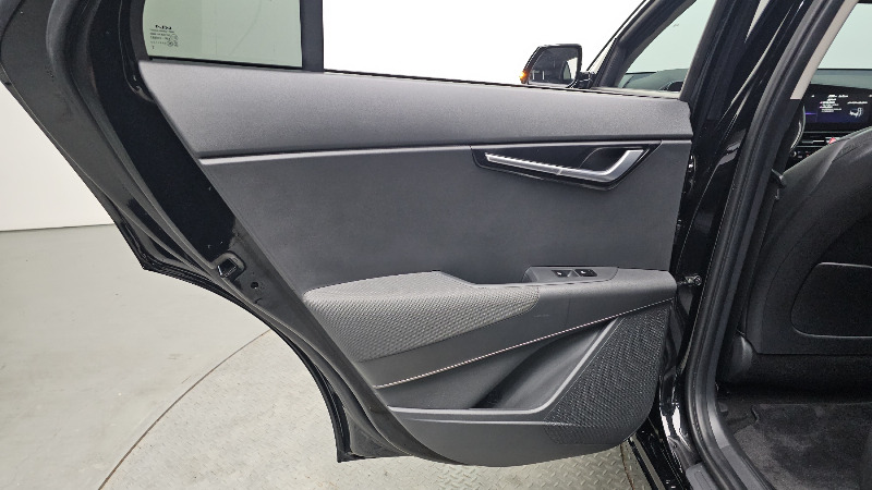 car KIA Niro id63441 photo #25