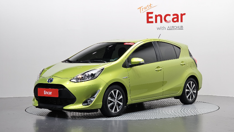 car Toyota Prius id63449 main photo