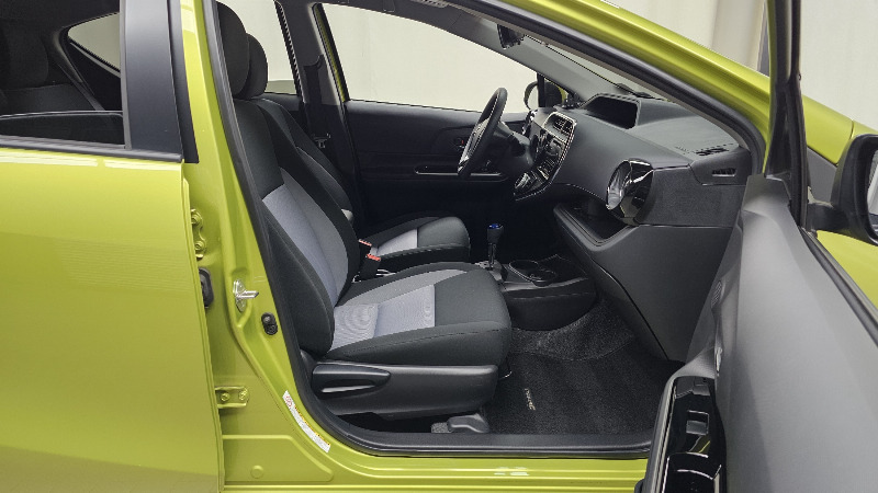 car Toyota Prius id63449 photo #26
