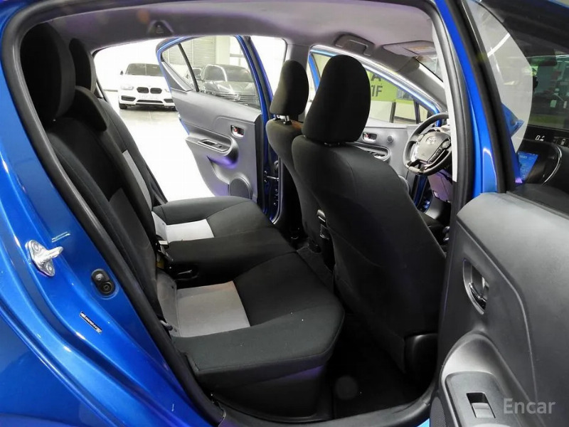 car Toyota Prius id63455 photo #7