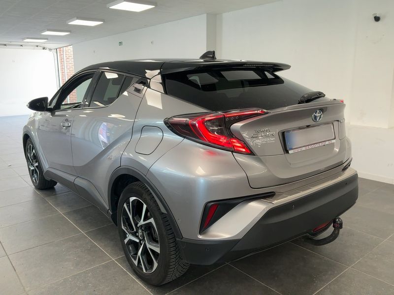 car Toyota C-HR id63585 photo #2
