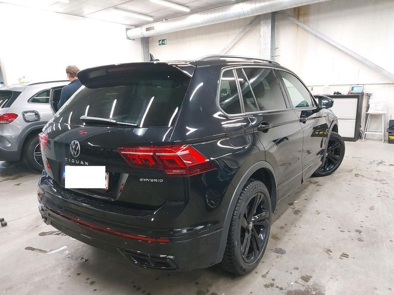 car Volkswagen Tiguan id63624 photo #2
