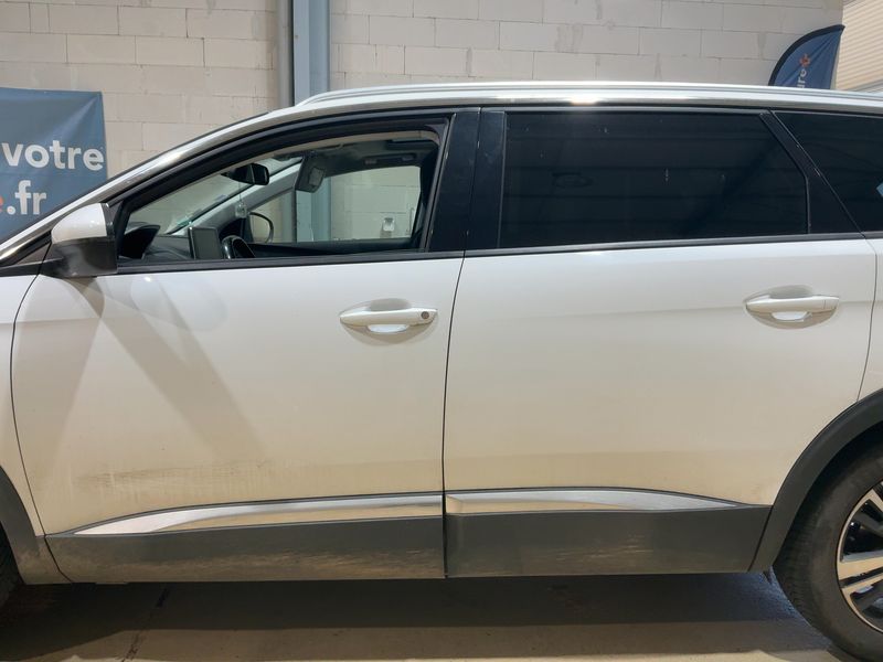 car Peugeot 5008 id63662 photo #8