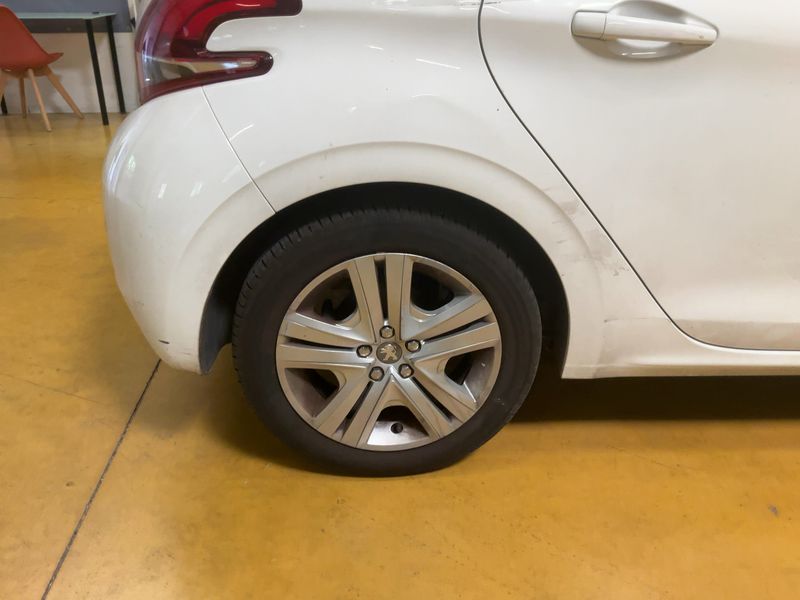 car Peugeot 208 id63690 photo #10