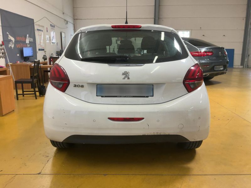 car Peugeot 208 id63690 photo #3