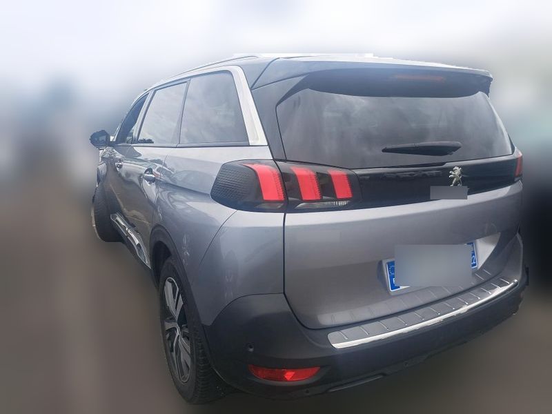 car Peugeot 5008 id63708 photo #2