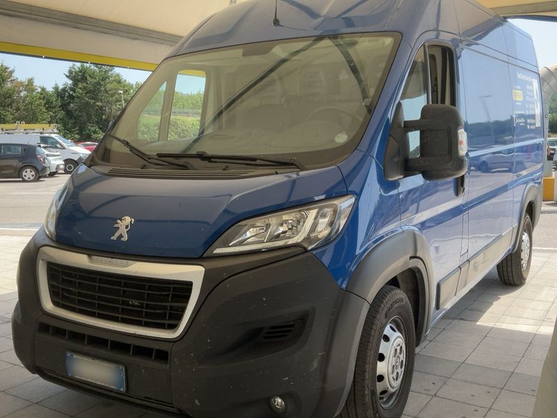car Peugeot Boxer id63726 main photo