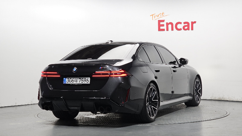 car BMW M5 id63782 photo #2