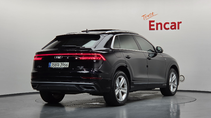 car Audi Q8 id63883 photo #2