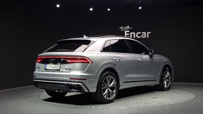 car Audi Q8 id63899 photo #2