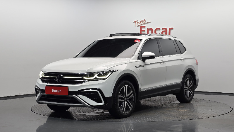 car Volkswagen Tiguan id63923 main photo