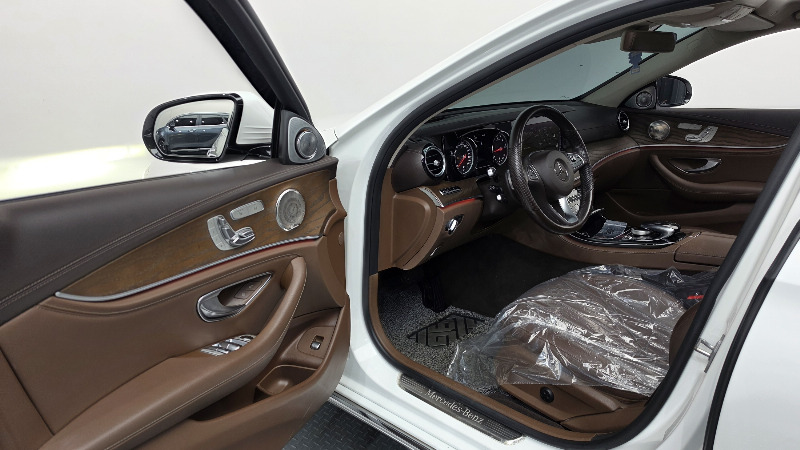 car Mercedes Benz E Class id63992 photo #10