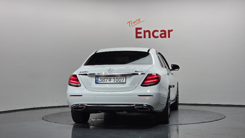car Mercedes Benz E Class id63992 photo #4