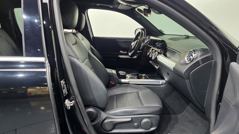 car Mercedes Benz EQB id63995 photo #11