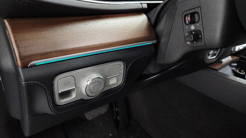 car Mercedes Benz GLE id64005 photo #29