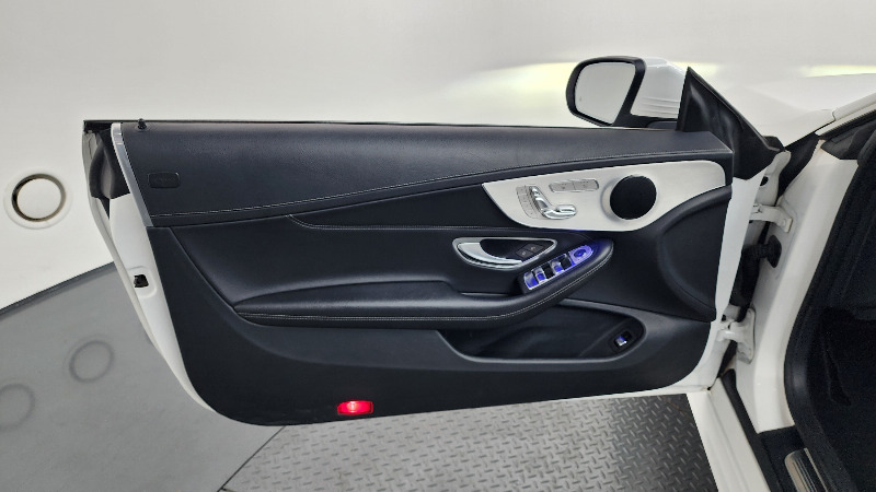 car Mercedes Benz C Class id64009 photo #24