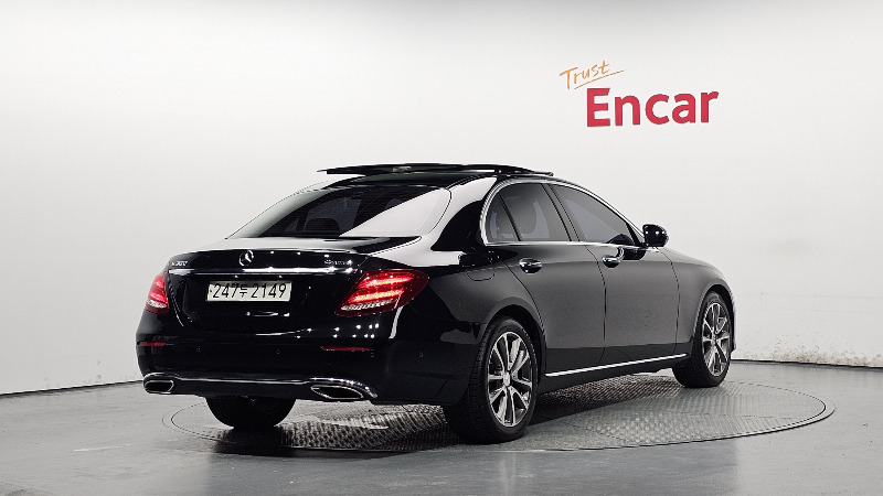 car Mercedes Benz E Class id64015 photo #2