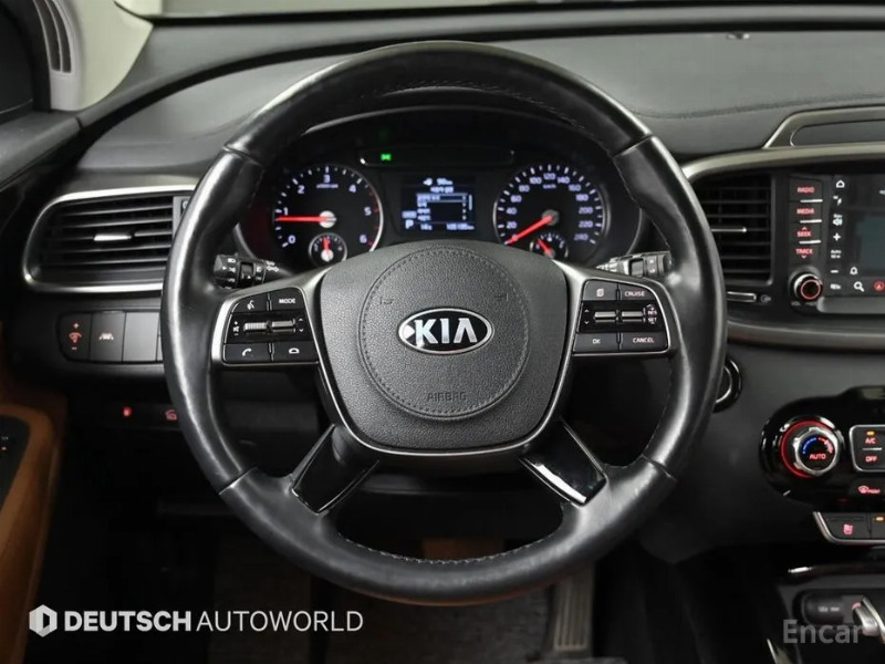 car KIA Sorento id64108 photo #13