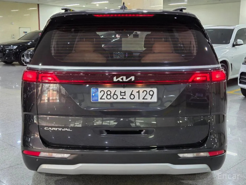car KIA Carnival id64137 photo #4