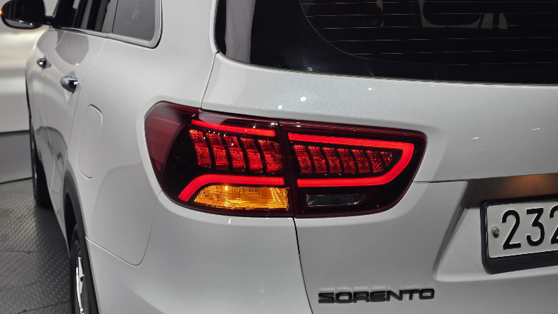 car KIA Sorento id64146 photo #23