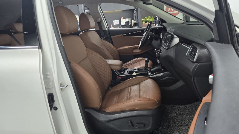 car KIA Sorento id64146 photo #26