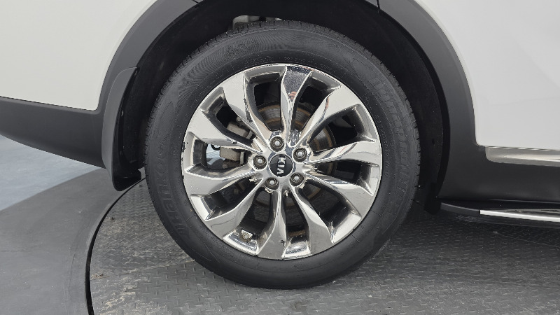 car KIA Sorento id64182 photo #5
