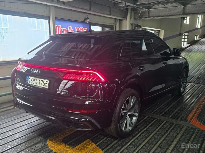 car Audi Q8 id64191 photo #2