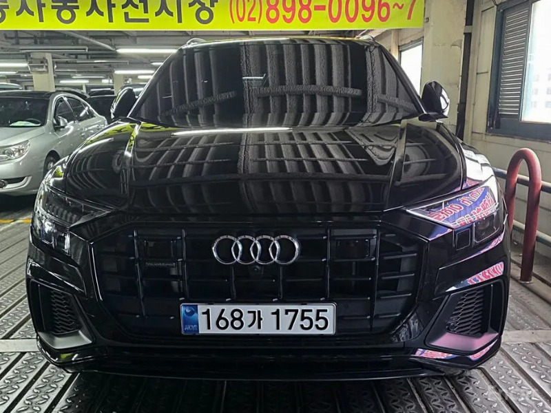 car Audi Q8 id64191 photo #3