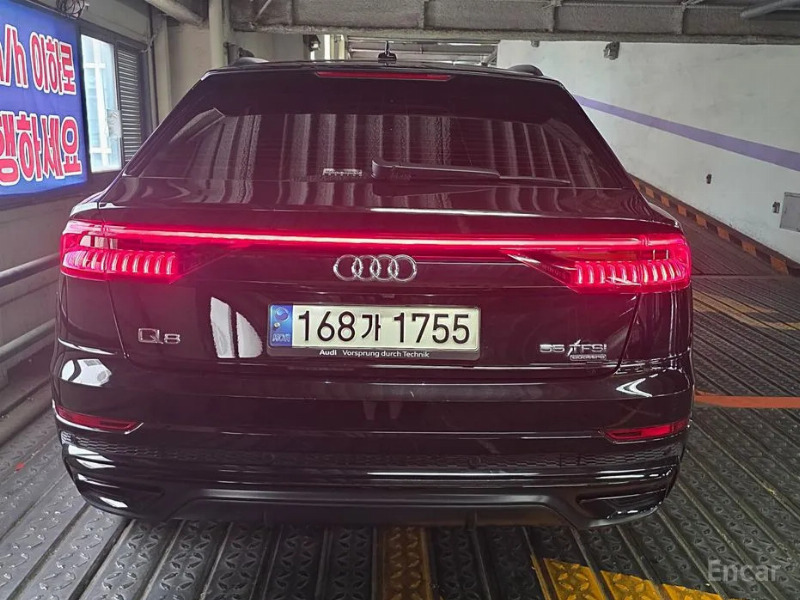 car Audi Q8 id64191 photo #4