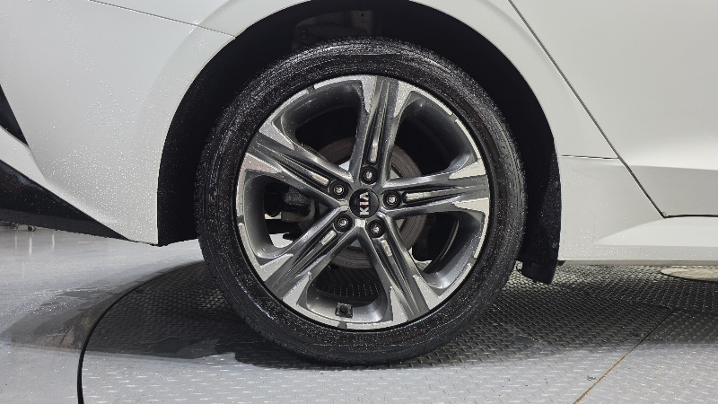 car KIA K5 id64201 photo #5
