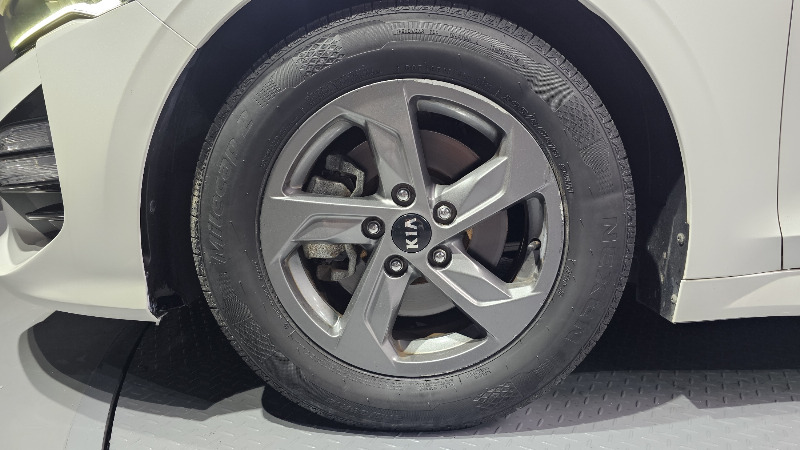 car KIA K5 id64276 photo #5