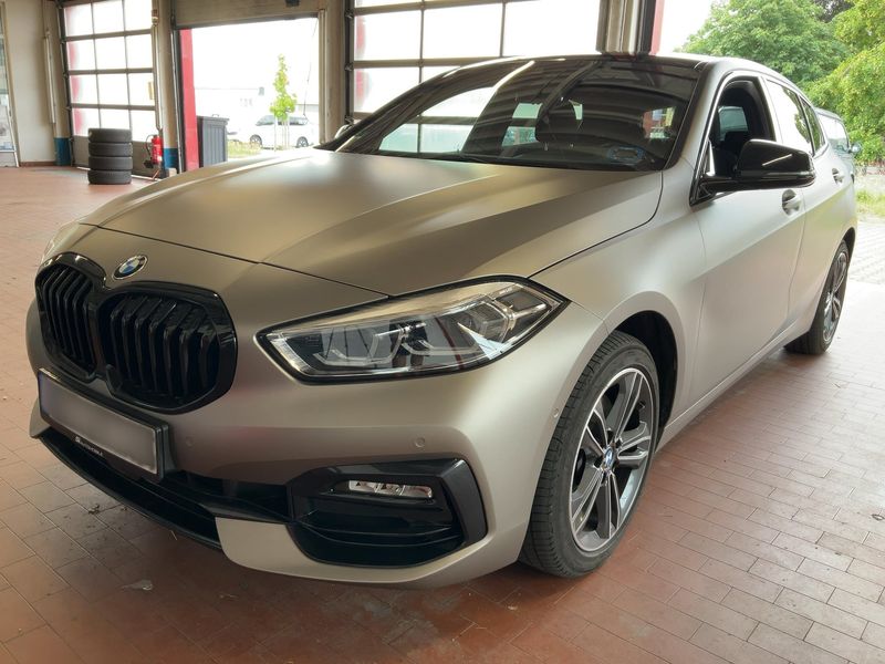 car BMW 1 Series id64382 main photo