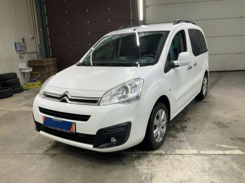 car Citroën Berlingo id64450 main photo