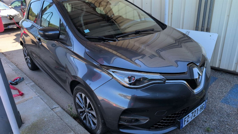 car Renault ZOE id64457 main photo