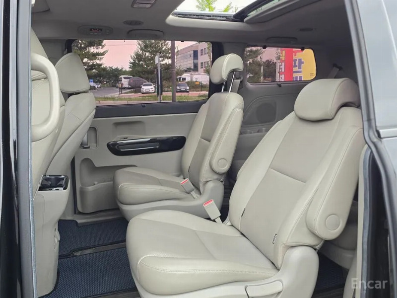 car KIA Carnival id64470 photo #8