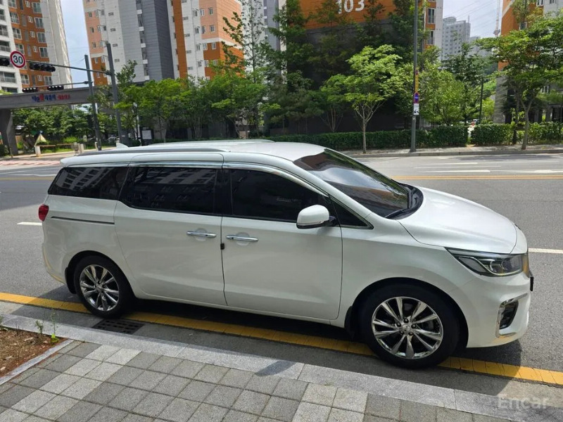 car KIA Carnival id64482 photo #4