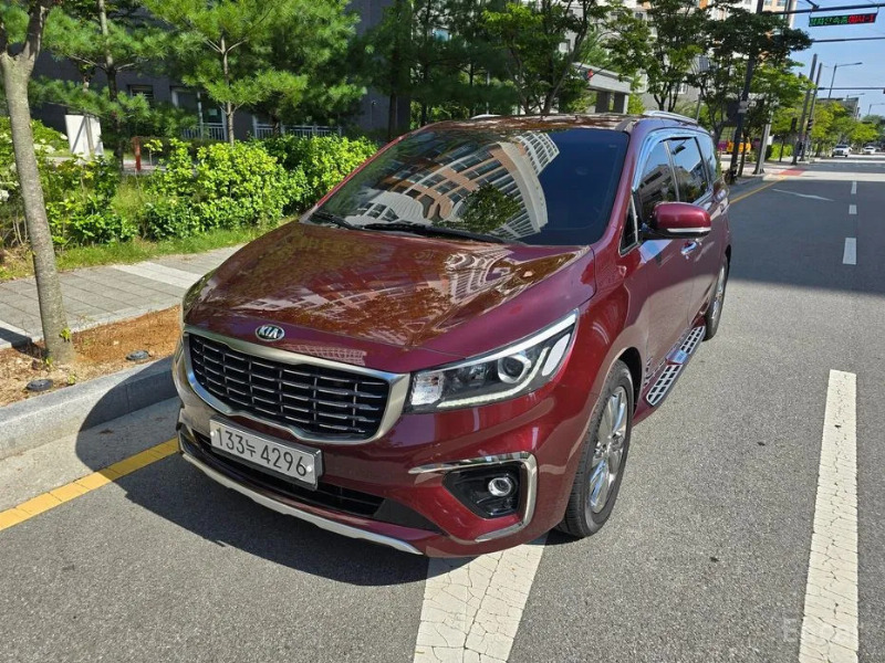 car KIA Carnival id64483 main photo