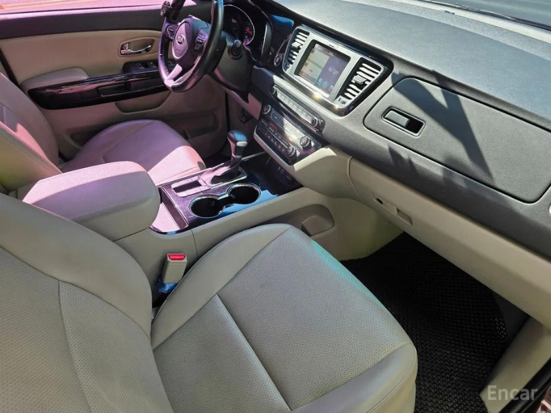 car KIA Carnival id64483 photo #10